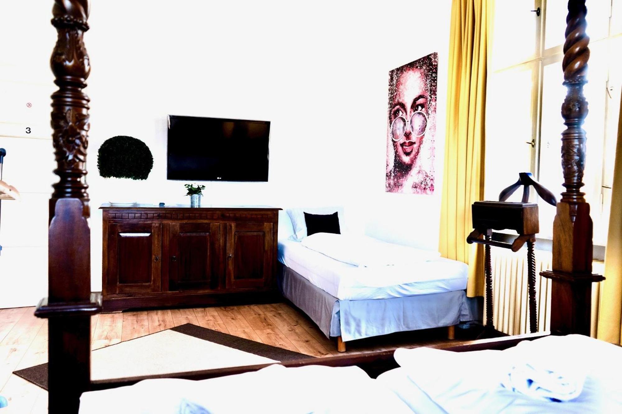 Hotel Nest Берлин Екстериор снимка